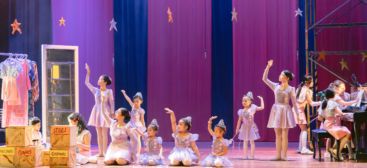 Dance students in class